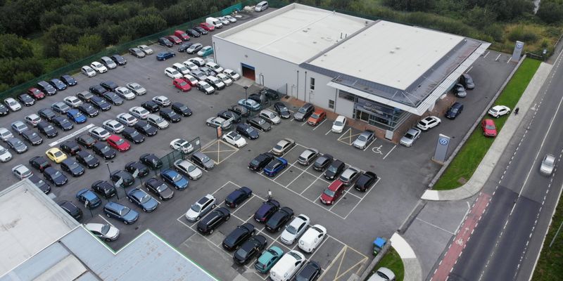Pierse Volkswagen Ennis forecourt