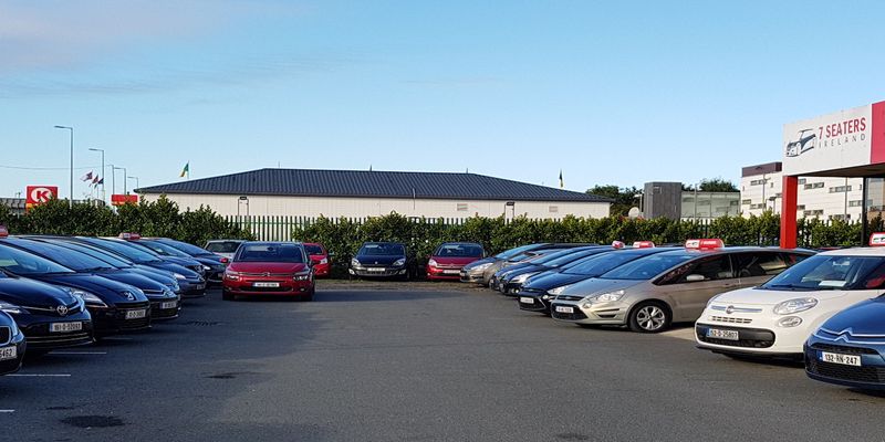 7 Seaters Ireland forecourt