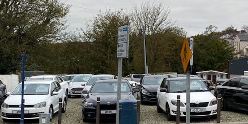 J. Havlin Motors forecourt