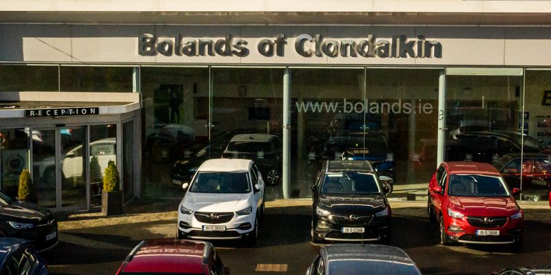 Bolands Opel EST 1955. forecourt