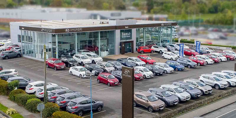 Barlo Hyundai forecourt