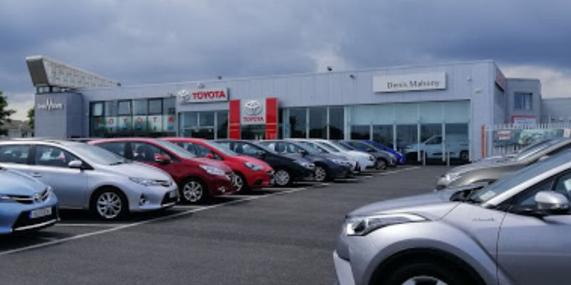 Denis Mahony Toyota Kilbarrack forecourt