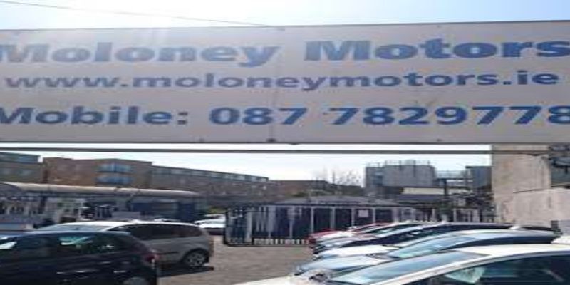 Moloney Motors forecourt