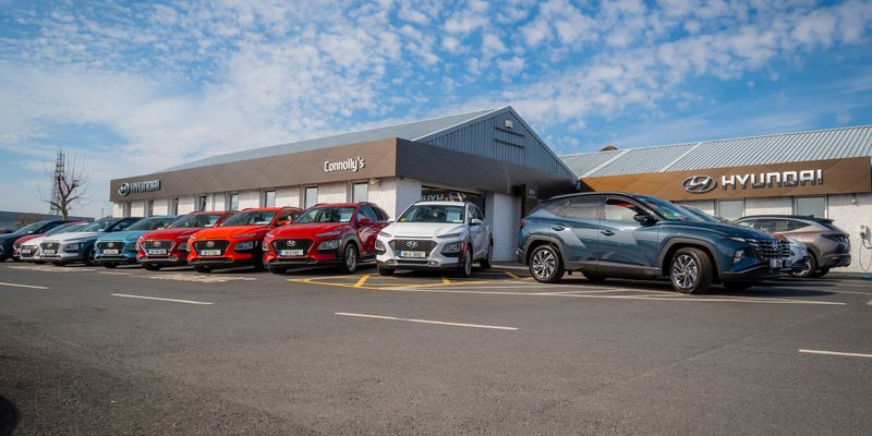 Connolly's Hyundai forecourt