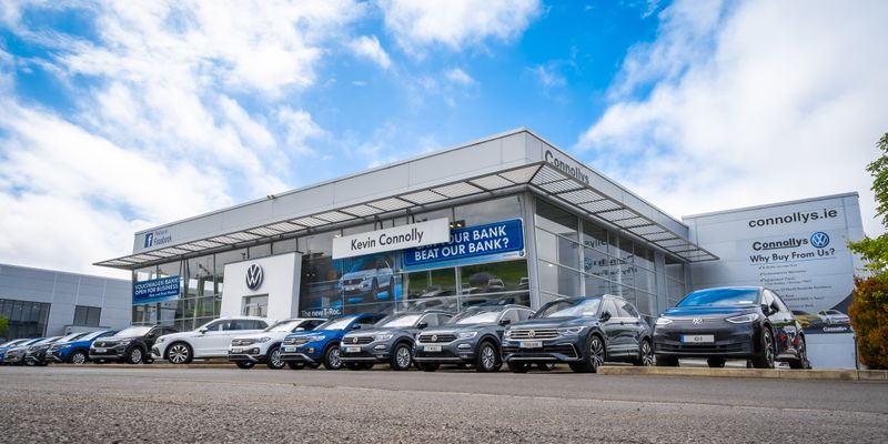 Connolly's Volkswagen Ballina forecourt