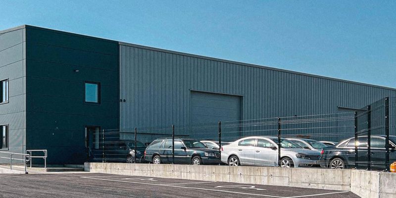 Auto Recycling Centre forecourt