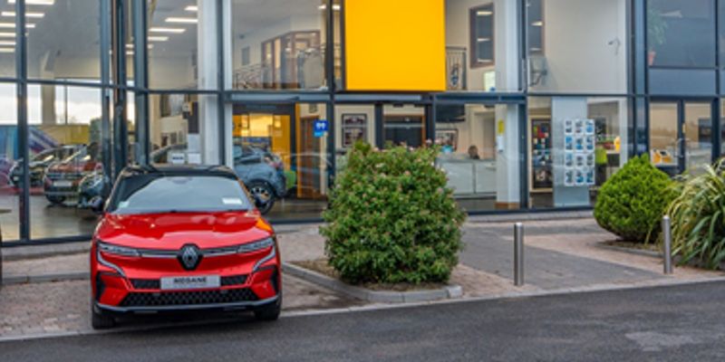 O'Brien Motor Group Mullingar forecourt