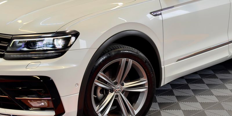 Car Podium  Car Sales forecourt