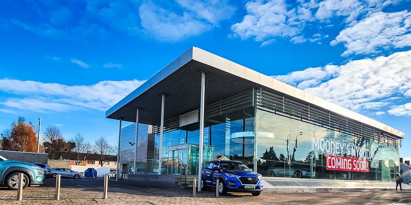 Mooneys Hyundai Deansgrange forecourt