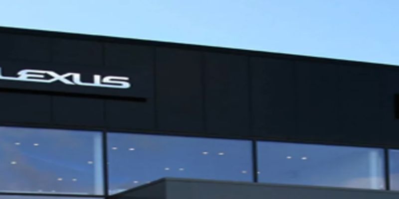 Lexus Cork forecourt