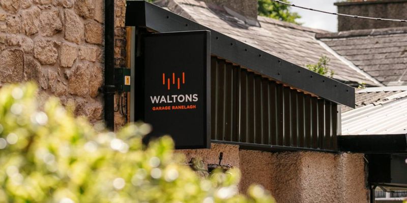 Waltons Garage Ranelagh forecourt