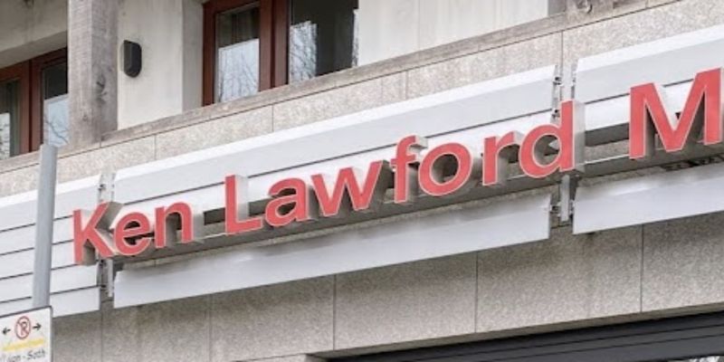 Ken Lawford Motors forecourt