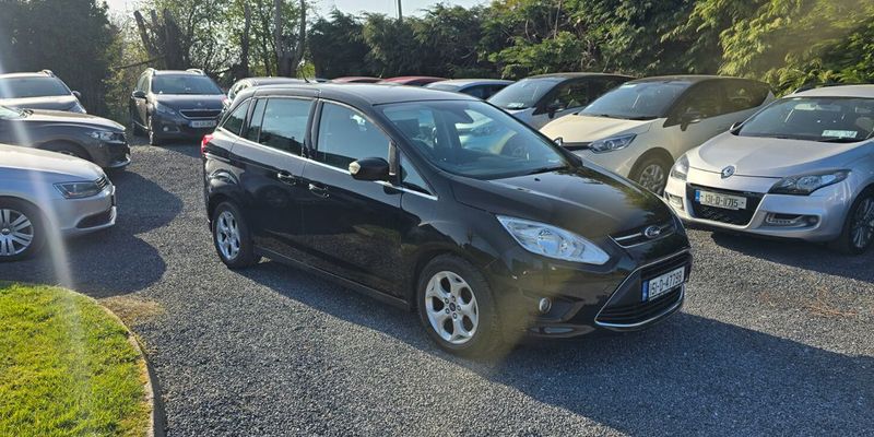 D-Line Autos forecourt