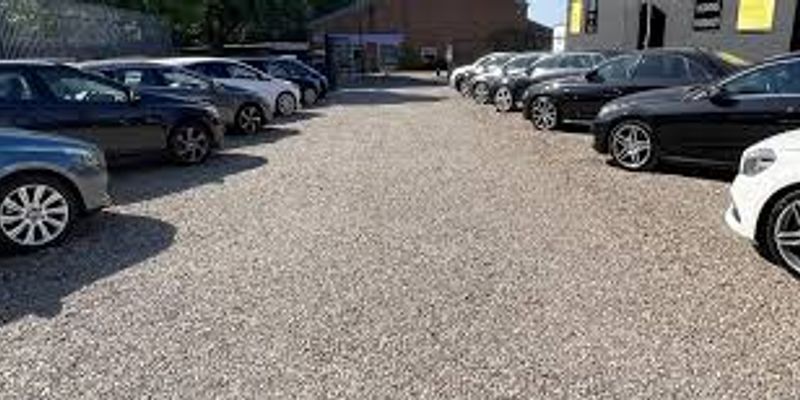 Peamount AutoHouse forecourt