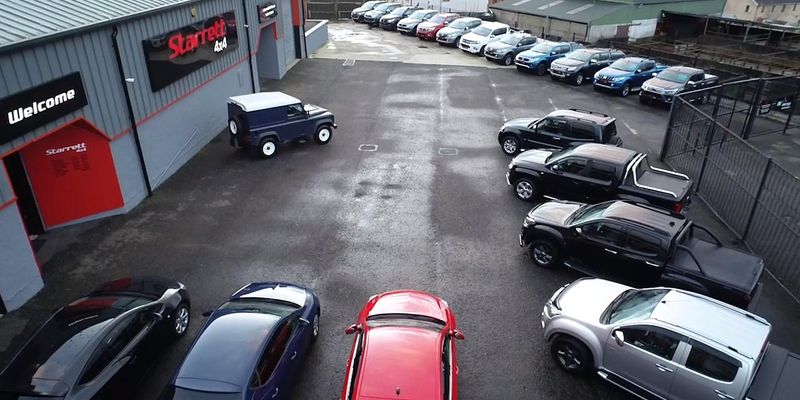 Starrett 4x4 forecourt