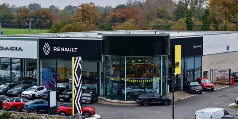 Autoimage forecourt