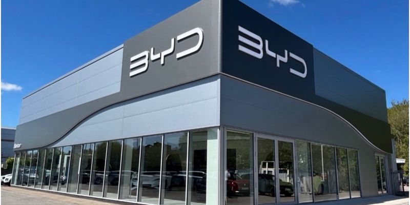 BYD Bandon forecourt