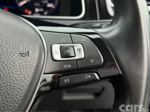 Volkswagen Golf Hatchback, Petrol, 2018, Black