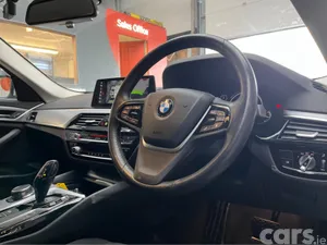 BMW 5-Series Saloon, Diesel, 2017, Silver