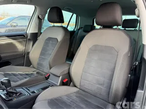 Volkswagen Golf Hatchback, Petrol, 2016, White