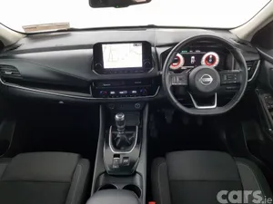 Nissan Qashqai MPV, Petrol, 2022, Grey