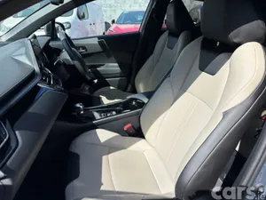 Toyota C-HR SUV, Petrol Hybrid, 2023, Grey