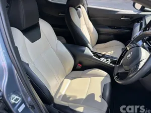 Toyota C-HR SUV, Petrol Hybrid, 2023, Grey