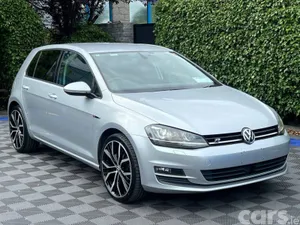 Volkswagen Golf Hatchback, Petrol, 2016, Silver