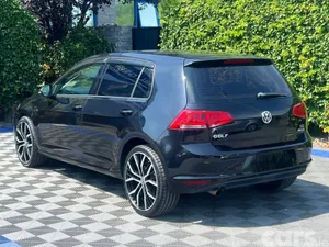Volkswagen Golf Hatchback, Petrol, 2015, Black