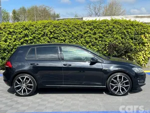 Volkswagen Golf Hatchback, Petrol, 2016, Black