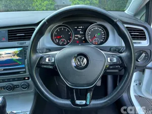 Volkswagen Golf Hatchback, Petrol, 2017, White