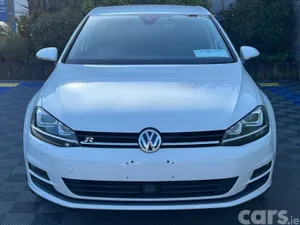 Volkswagen Golf Hatchback, Petrol, 2017, White