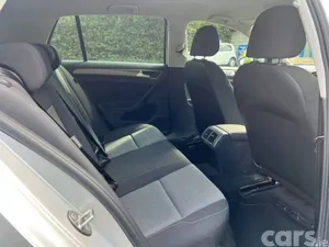 Volkswagen Golf Hatchback, Petrol, 2015, Silver