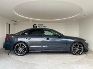 Audi A4 Saloon, Diesel, 2022, Grey