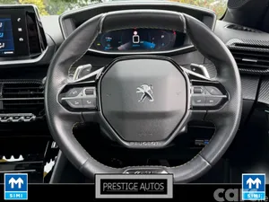 Peugeot 208 Hatchback, Petrol, 2020, Yellow