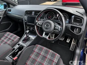 Volkswagen Golf , Petrol, 2015, Blue