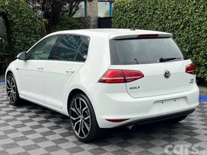 Volkswagen Golf Hatchback, Petrol, 2017, White
