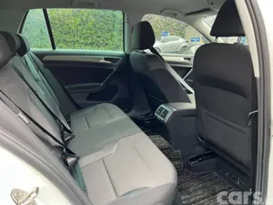 Volkswagen Golf Hatchback, Petrol, 2017, White