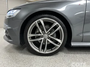 Audi A6 Saloon, Diesel, 2017, Grey