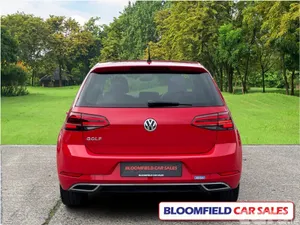 Volkswagen Golf Hatchback, Petrol, 2019, Red