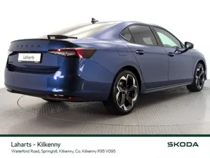 Skoda Superb Saloon, Diesel, 2027, Blue