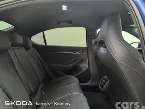 Skoda Superb Saloon, Diesel, 2027, Blue