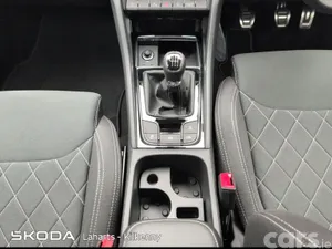 Skoda Karoq SUV, Diesel, 2027, Grey