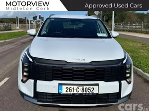 Kia Sportage SUV, Diesel Hybrid, 2026, White