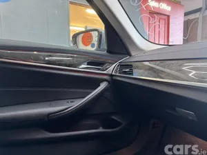 BMW 5-Series Saloon, Diesel, 2018, Grey