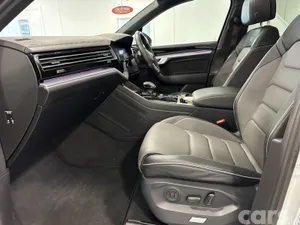 Volkswagen Touareg SUV, Diesel, 2023, White