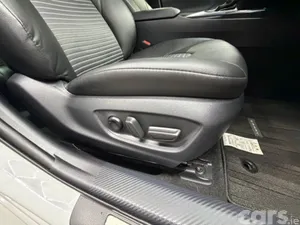 Toyota Camry Saloon, Petrol Hybrid, 2019, White