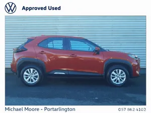 Toyota Yaris Cross Hatchback, Petrol Hybrid, 2025, Red
