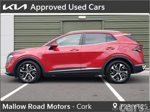 Kia Sportage MPV, Diesel, 2023, Red