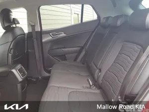 Kia Sportage MPV, Diesel, 2023, Red